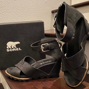 SOREL JOANIE II ANKLE STRAP SANDAL